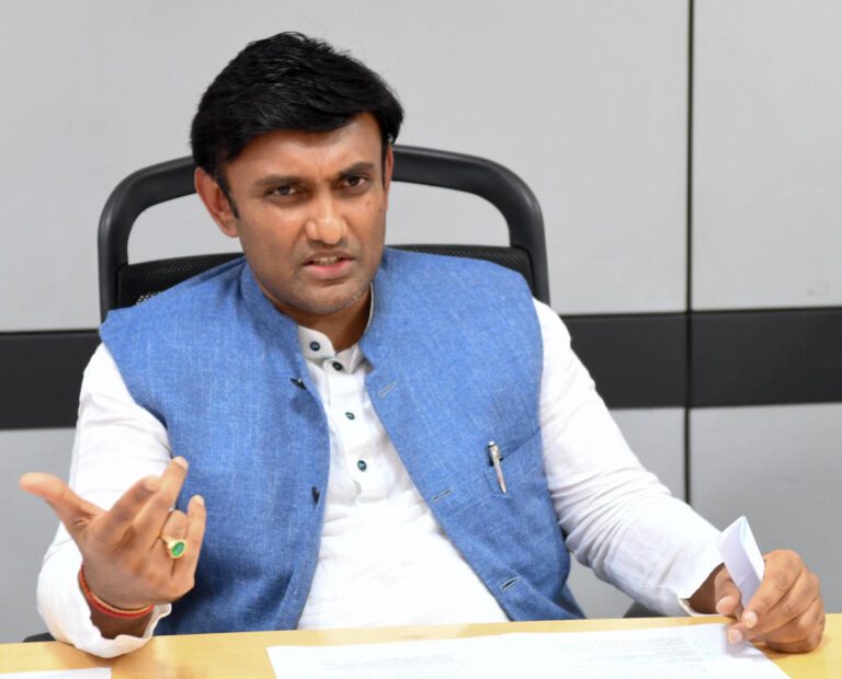 ರಾಜ್ಯದಲ್ಲಿ ಸಿಎಂ ಬದಲಾವಣೆ ಕನಸು: ಕಾಂಗ್ರೆಸ್‌ಗೆ ಸುಧಾಕರ್‌ ಟಾಂಗ್‌  