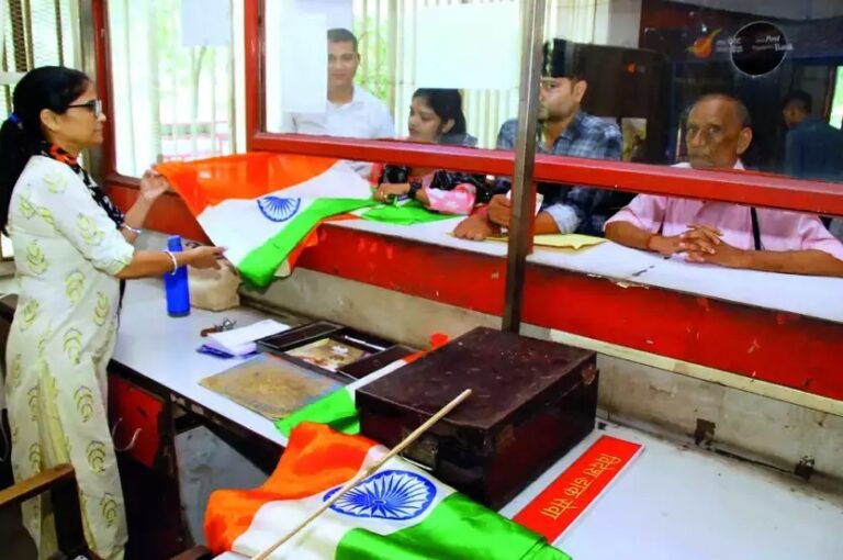 ಅಂಚೆ ಕಛೇರಿಗಳ ಮೂಲಕ 1 ಕೋಟಿಗೂ ಅಧಿಕ ರಾಷ್ಟ್ರಧ್ವಜ ಮಾರಾಟ
