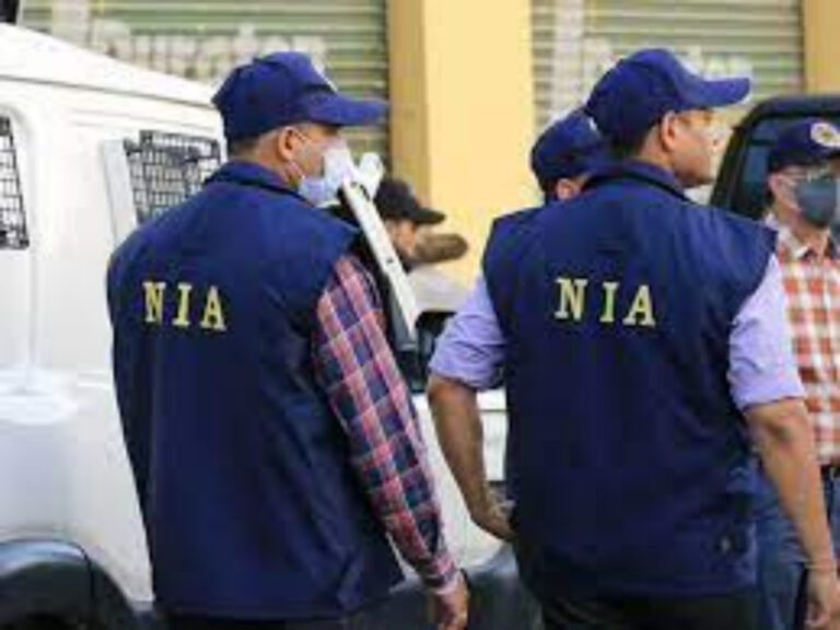 ಹಲವು ರಾಜ್ಯಗಳಲ್ಲಿ ಏಕಕಾಲದಲ್ಲಿ PFI ಕಚೇರಿಗಳ ಮೇಲೆ NIA, ED ದಾಳಿ: ಹಲವು ವ್ಯಕ್ತಿಗಳು NIA ವಶಕ್ಕೆ
