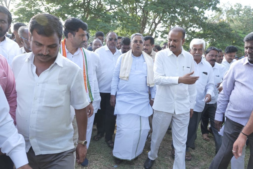 ಭಾರತ್‌ ಜೋಡೋ ಯಾತ್ರೆ ಸಿದ್ದತೆ: ಮೈಸೂರು, ಚಾಮರಾಜನಗರಕ್ಕೆ ಸಿದ್ದರಾಮಯ್ಯ ಭೇಟಿ