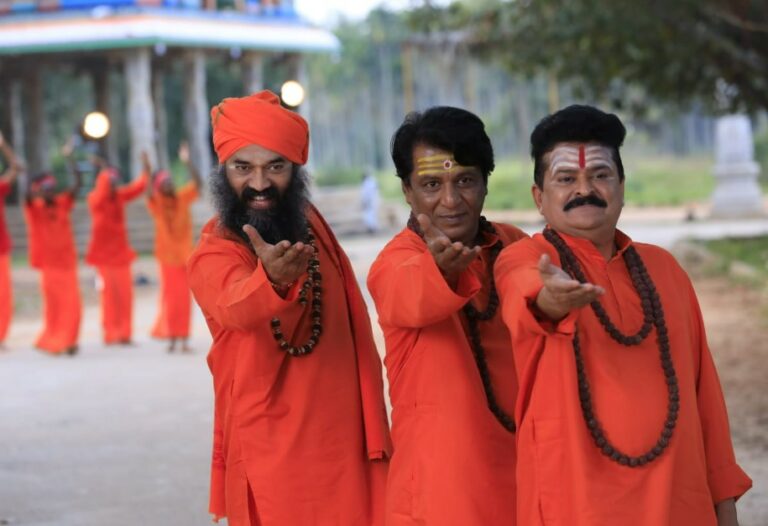 ರವೀಂದ್ರ ವೆಂಶಿ ನಿರ್ದೇಶನದ ‘ಮಠ’ ಟ್ರೇಲರ್ ರಿಲೀಸ್ : ನವೆಂಬರ್ 18ಕ್ಕೆ ಚಿತ್ರ ಬಿಡುಗಡೆ