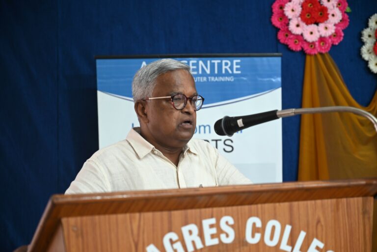 ಭಾಷೆಯ ಮಧ್ಯಸ್ಥಿಕೆ ಇಲ್ಲದಿದ್ದರೆ ಧರ್ಮ, ದೇವರು, ಆಚರಣೆ ಪುರಾಣ ಯಾವುದೂ ಇಲ್ಲ |  ಪ್ರೊ. ಪುರುಷೋತ್ತಮ ಬಿಳಿಮಲೆ