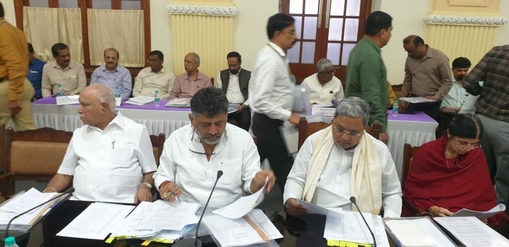 ಕಾವೇರಿ, ಮಹದಾಯಿ, ಮೇಕೆದಾಟು ಜಲವಿವಾದ : ಪ್ರಧಾನಿ ಬಳಿಗೆ ಸರ್ವಪಕ್ಷ ನಿಯೋಗ ಕರೆದೊಯ್ಯುಲು ಸಿಎಂ ಸಿದ್ದರಾಮಯ್ಯ ಚಿಂತನೆ
