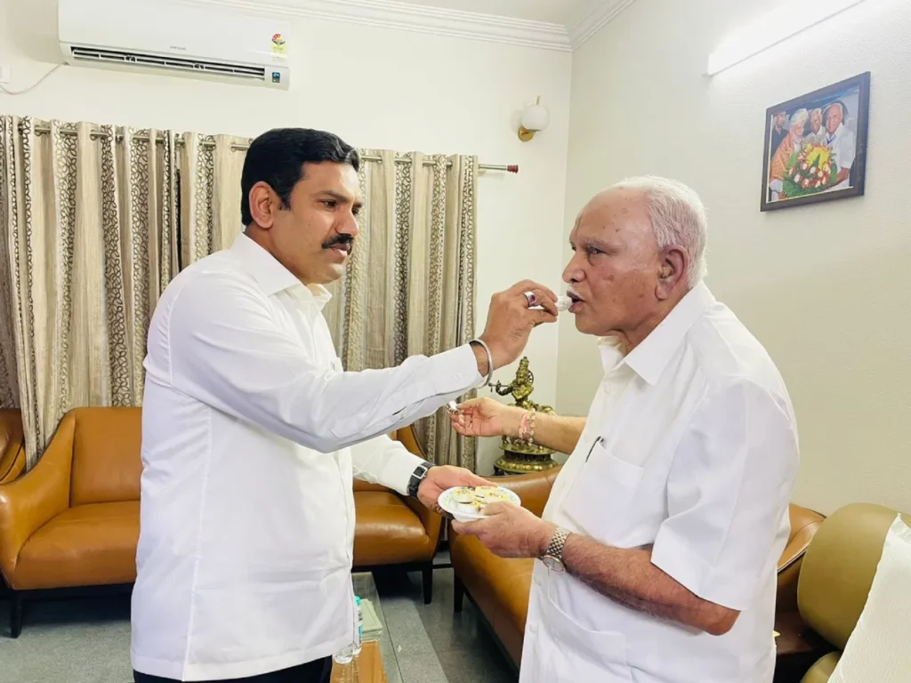 ಮಗನ ಆಯ್ಕೆಯಾಗುತ್ತಿದ್ದಂತೆ ಮತ್ತೆ ರಾಜಕೀಯವಾಗಿ ಚುರುಕಾದ ಯಡಿಯೂರಪ್ಪ