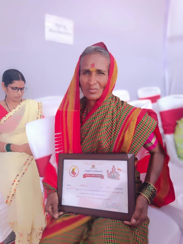 ಕರ್ನಾಟಕ ರಾಜ್ಯೋತ್ಸವ 2023 | ಸೂಲಗಿತ್ತಿ ಮಲ್ಲಮ್ಮಗೆ ಎಡೆದೊರೆ ನಾಡು ಪ್ರಶಸ್ತಿ
