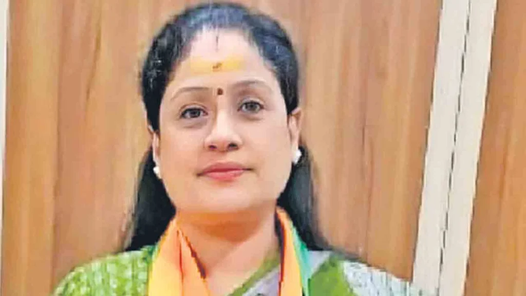 ತೆಲಂಗಾಣ ಚುನಾವಣೆ ಹೊಸ್ತಿಲಿನಲ್ಲಿ ಬಿಜೆಪಿಗೆ ರಾಜೀನಾಮೆ ನೀಡಿದ ವಿಜಯಶಾಂತಿ!