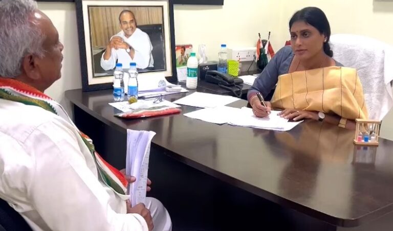 ಆಂದ್ರ ಪ್ರದೇಶ ಕಾಂಗ್ರೆಸ್ ಟಿಕೆಟ್‌ ಆಕಾಂಕ್ಷಿಗಳ ಸಂದರ್ಶನ : ವೈಎಸ್‌ ಶರ್ಮಿಳಾ‌ ರಣತಂತ್ರ