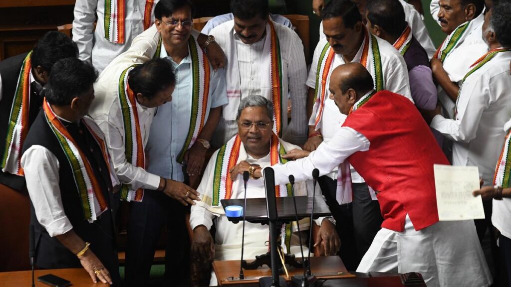 ನೆರೆ ಹಾವಳಿಗೆ ತುತ್ತಾಗುವ ಗ್ರಾಮಗಳ ಸ್ಥಳಾಂತರ ಕುರಿತು ಜನಪ್ರತಿನಿಧಿಗಳೊಂದಿಗೆ ಚರ್ಚಿಸಿ ತೀರ್ಮಾನ: ಸಿಎಂ