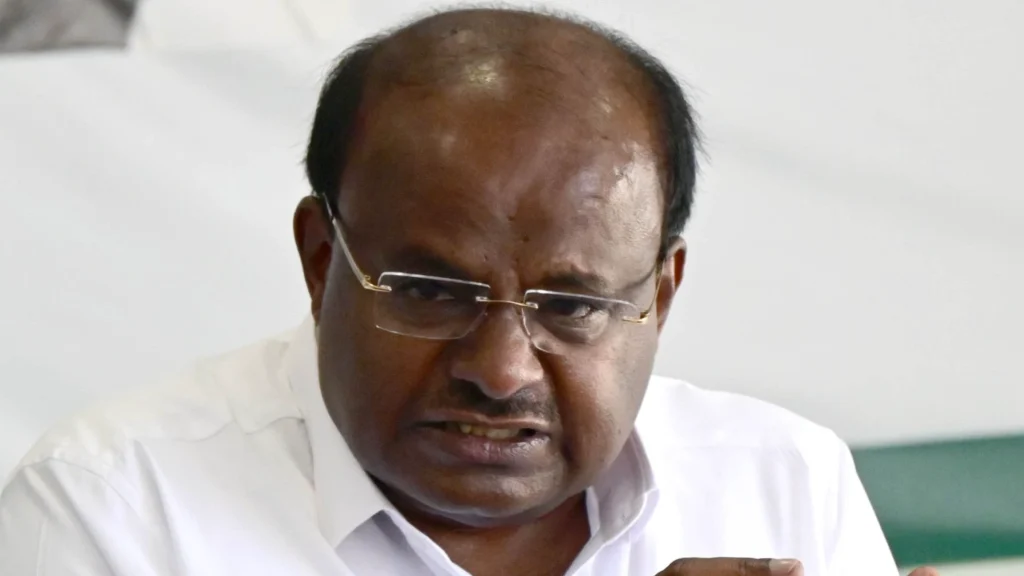 ಪ್ರಜ್ವಲ್ ರೇವಣ್ಣ ಲೈಂಗಿಕ ದೌರ್ಜನ್ಯ ಪ್ರಕರಣ: ದೇವೇಗೌಡರ ಹೆಸರು ಎಳೆದು ತರಬೇಡಿ ಎಂದ ಕುಮಾರಸ್ವಾಮಿ