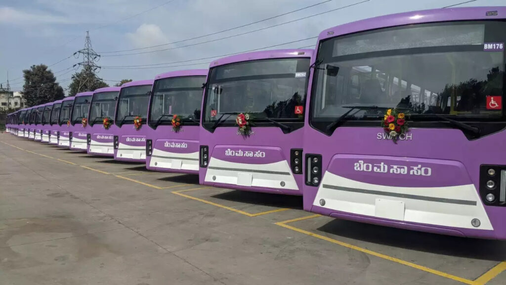 BMTC ಎಲೆಕ್ಟ್ರಿಕ್‌ ಬಸ್ಸುಗಳಿಗೆ ಮಲಯಾಳಿ ಡ್ರೈವರುಗಳು | ಸರ್ಕಾರದಿಂದ ರಾಜ್ಯದ ಯುವಕರಿಗೆ ಮೋಸ: ಆರ್‌ ಅಶೋಕ ಆಕ್ರೋಶ