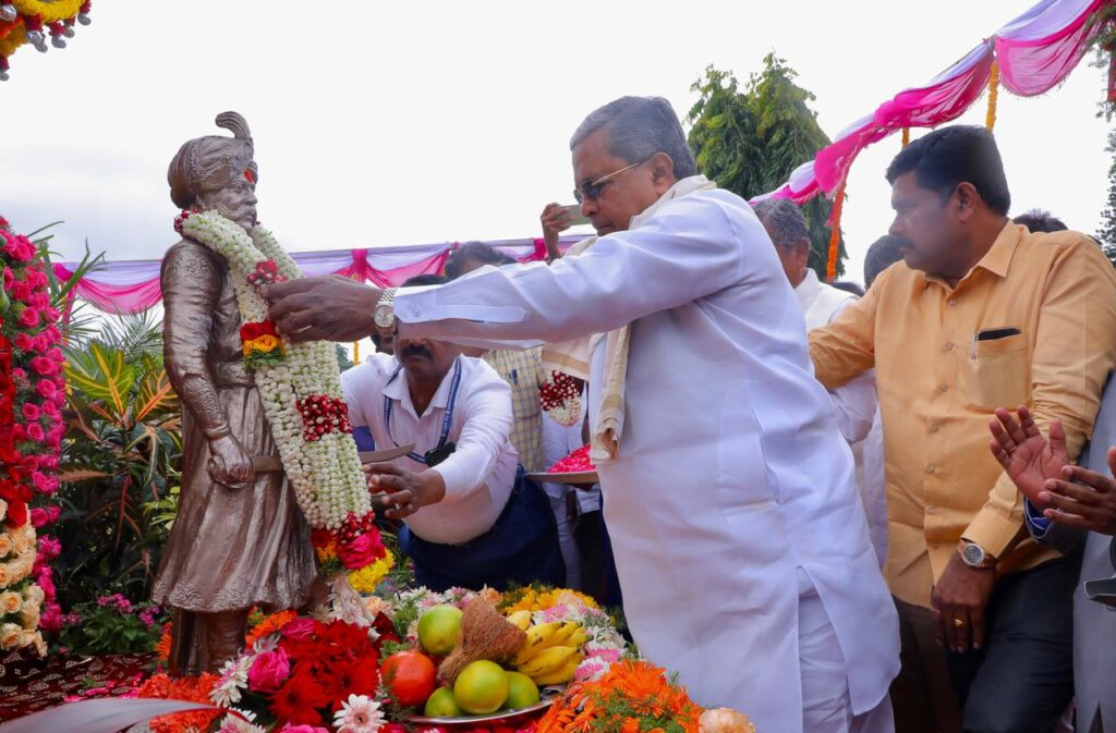 ಬೆಂಗಳೂರು ವಿಶ್ವವಿಖ್ಯಾತವಾಗಲು ಕೆಂಪೇಗೌಡರು ಕಾರಣ: ಸಿಎಂ