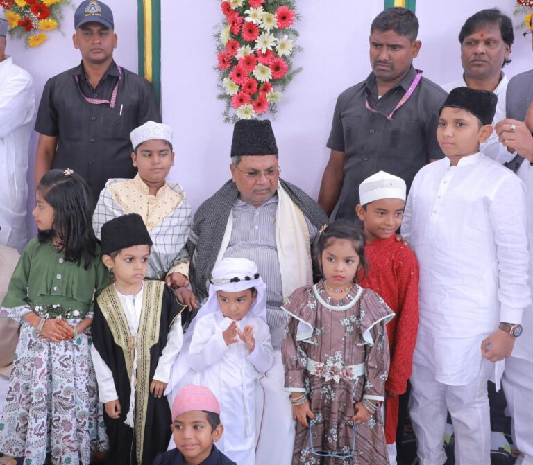 ಲೂಟಿಕೋರ, ಭ್ರಷ್ಟ, ಜನವಿರೋಧಿ ಬಿಜೆಪಿ ನಾಯಕರಿಗೆ ಜನಕಲ್ಯಾಣಕ್ಕಾಗಿ ಸ್ಪಲ್ಪ ಪ್ರಮಾಣದ ತೆರಿಗೆ ಹೆಚ್ಚಳ ಪ್ರಶ್ನಿಸುವ ಯೋಗ್ಯತೆ ಇಲ್ಲ: ಸಿ ಎಮ್