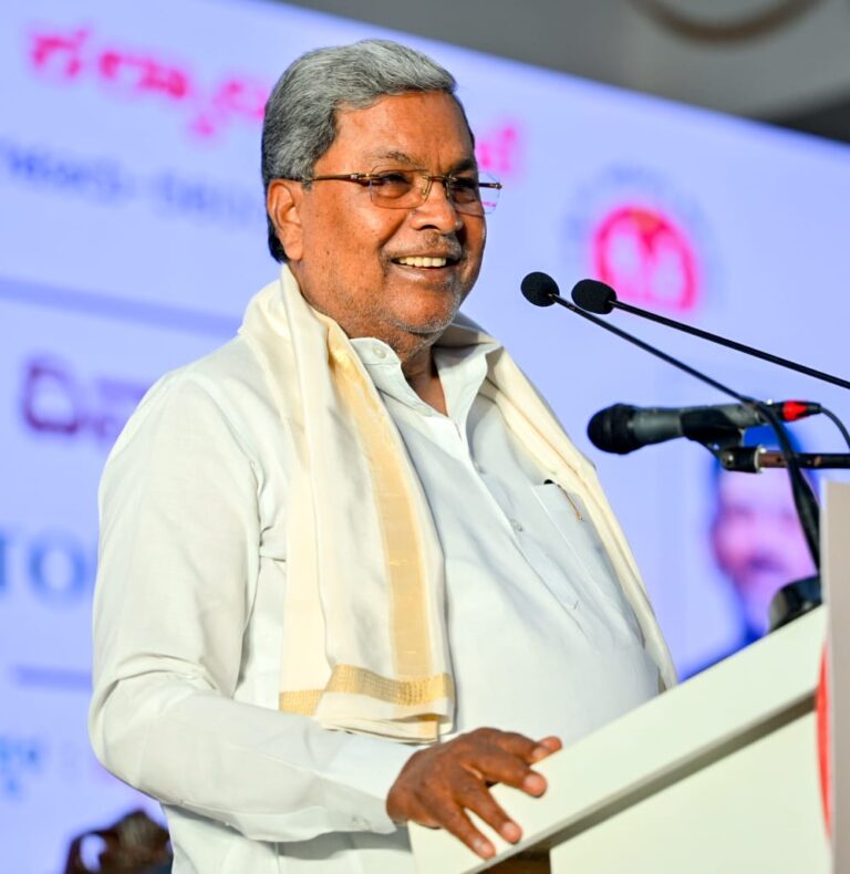ತಪ್ಪು ಮಾಡಿಲ್ಲ, ಆಯೋಗ ನೋಟಿಸ್‌ ಕೊಟ್ಟರೆ ಉತ್ತರಿಸುವೆ: ಮುಖ್ಯಮಂತ್ರಿ ಸಿದ್ದರಾಮಯ್ಯ