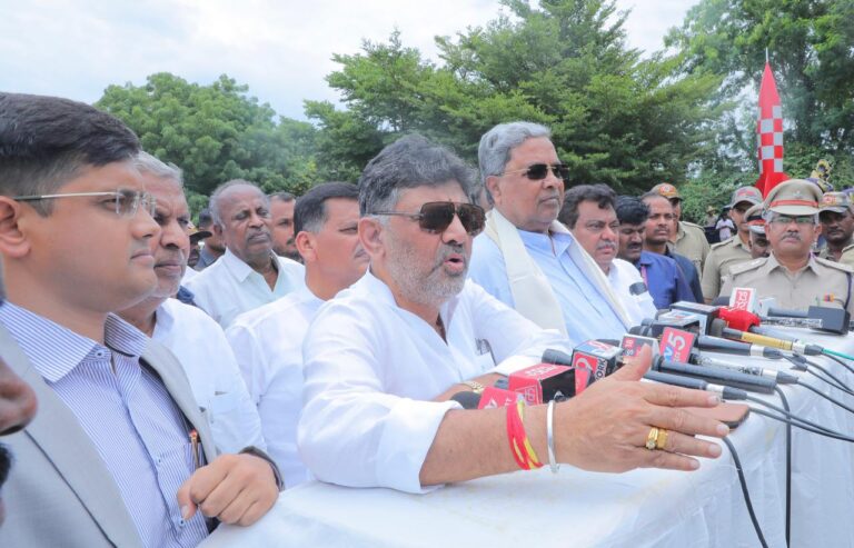 ಕುಮಾರಸ್ವಾಮಿಯವರನ್ನು ಬಂಧಿಸುವ ಪರಿಸ್ಥಿತಿ ಸದ್ಯಕ್ಕಿಲ್ಲ, ಅಂತಹ ಸಮಯ ಬಂದರೆ ಮುಲಾಜಿಲ್ಲದೆ ಬಂಧಿಸ್ತೀವಿ: ಸಿಎಂ ಸಿದ್ದರಾಮಯ್ಯ ಪ್ರಶ್ನೆ
