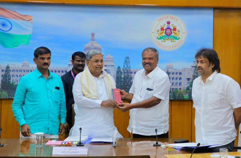 ಪ್ರಾಥಮಿಕ ಶಾಲಾ ಶಿಕ್ಷಕರ ಸೇವಾ ಬೇಡಿಕೆಗಳನ್ನು ಪರಿಶೀಲಿಸಿ ಸೂಕ್ತ ಕ್ರಮ: ಸಿದ್ದರಾಮಯ್ಯ