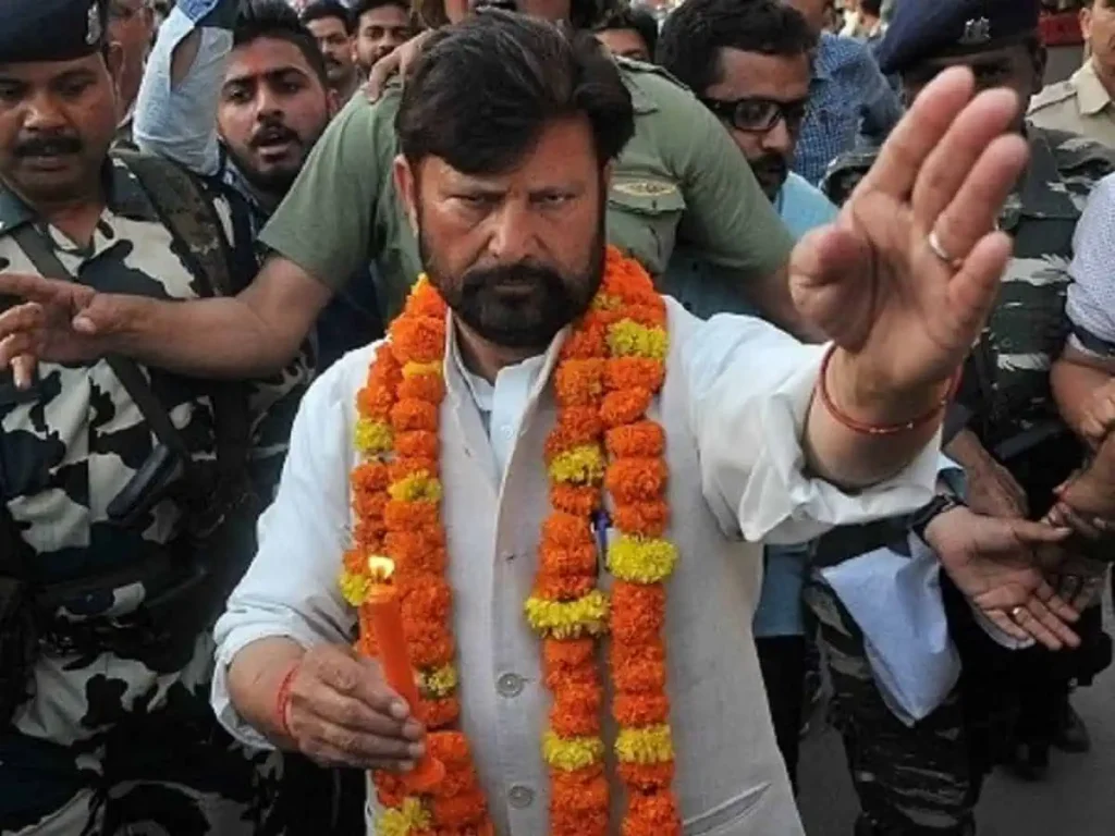 ಕಥುವಾ: ಪುಟ್ಟ ಬಾಲಕಿಯ ಮೇಲೆ ಅತ್ಯಾಚಾರ ಎಸಗಿದ್ದವರ ಪರ ನಿಂತಿದ್ದ ಮಾಜಿ ಬಿಜೆಪಿ ನಾಯಕನಿಗೆ ಟಿಕೆಟ್‌ ನೀಡಿದ ಕಾಂಗ್ರೆಸ್!