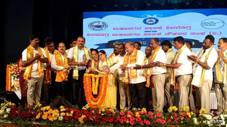 ಸಮಾಜ ಸ್ವಚ್ಚಗೊಳಿಸುವ ಪೌರಕಾರ್ಮಿಕ ನಾರಾಯಣ ಸ್ವರೂಪಿ : ಎಸ್.ಎನ್.ಚನ್ನಬಸಪ್ಪ