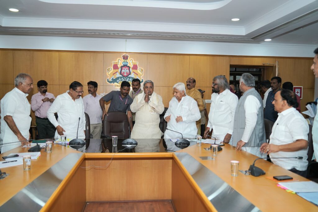 ಪಕ್ಷ, ಧರ್ಮ ಹಾಗೂ ಜಾತಿಯ ಹೆಸರಿನಲ್ಲಿ ಬೆಂಕಿ ಹಚ್ಚುವ ಬಿಜೆಪಿ ಈ ದೇಶದಲ್ಲಿ ಬೆಳೆಯಬಾರದು- ಮುಖ್ಯಮಂತ್ರಿ ಸಿದ್ದರಾಮಯ್ಯ