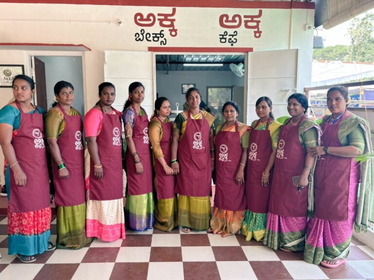 ದೇವನಹಳ್ಳಿಯಲ್ಲಿ ಅಕ್ಕ ಬೇಕರಿ/ಕೆಫೆಗೆ ಚಾಲನೆ: ರಾಜ್ಯಾದ್ಯಂತ 50 ಅಕ್ಕ ಬೇಕರಿ/ಕೆಫೆ ಸ್ಥಾಪನೆ