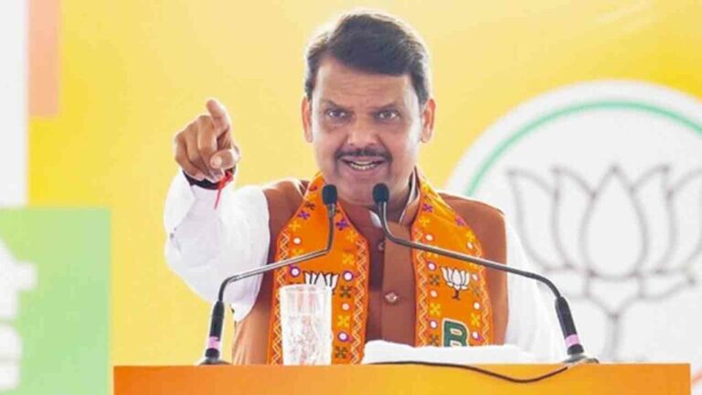 ಮಹಾರಾಷ್ಟ್ರದ ನೂತನ ಸಿಎಂ ಆಗಿ ದೇವೇಂದ್ರ ಫಡ್ನವೀಸ್, ನಾಳೆ ಪ್ರಮಾಣ ವಚನ. ಅಧಿಕೃತ ಘೋಷಣೆ