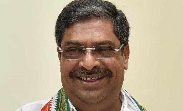 ವಕ್ಫ್‌ ಬೋರ್ಡ್ ಹೆಸರಿನಲ್ಲಿ ಒಂದಿಂಚು ಭೂಮಿಯೂ ಇಲ್ಲ: ನಸೀರ್‌ ಅಹ್ಮದ್