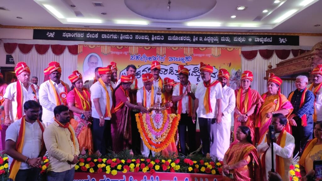 ಸಾಹಿತ್ಯ ಮತ್ತು ಭಾಷೆ ಜನರ ಬದುಕುಗಳನ್ನು ಬದಲಿಸಬೇಕು:  ಪ್ರಸಾದ್ ರಕ್ಷಿದಿ