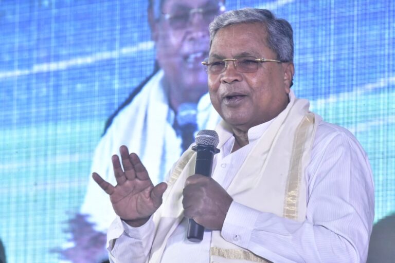 ನಮ್ಮ ಐದಕ್ಕೆ ಐದೂ ಗ್ಯಾರಂಟಿಗಳು ಎಲ್ಲಾ ಜಾತಿ, ಎಲ್ಲಾ ಧರ್ಮದವರಿಗೂ ಸೇರಿವೆ. ನಾವು ಸಕಲರ ಅಭಿವೃದ್ಧಿ ರೂಪಿಸಿದ್ದರಿಂದಲೇ ರಾಜ್ಯದ ಆರ್ಥಿಕತೆ ವೇಗ ಪಡೆದುಕೊಂಡಿದೆ: ಸಿ ಎಂ ಸಿದ್ದರಾಮಯ್ಯ
