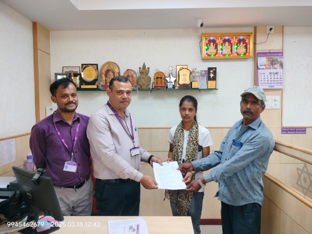 ಮಗಳ ವಿದ್ಯಾಭ್ಯಾಸಕ್ಕೆ ವರದಾನವಾದ ಪಿ.ಎಂ.ಜೆ.ಜೆ.ಬಿ.ವೈ 2 ಲಕ್ಷ ಪರಿಹಾರ