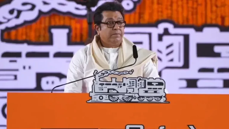 ವಾಟ್ಸಾಪ್‌ ಮೂಲಕ ಇತಿಹಾಸದ ಕುರಿತು ತಿಳಿದುಕೊಳ್ಳುವುದನ್ನು ನಿಲ್ಲಿಸಿ: ಮಹಾರಾಷ್ಟ್ರದ ಜನರಿಗೆ ರಾಜ್‌ ಠಾಕ್ರೆ ಕರೆ