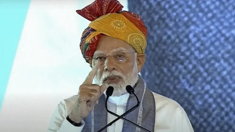 ಅಧಿಕಾರಕ್ಕಾಗಿ ಕಾಂಗ್ರೆಸ್ ಸಂವಿಧಾನವನ್ನು ಅಸ್ತ್ರವಾಗಿ ಬಳಸುತ್ತಿದೆ: ಪ್ರಧಾನಿ ಮೋದಿ