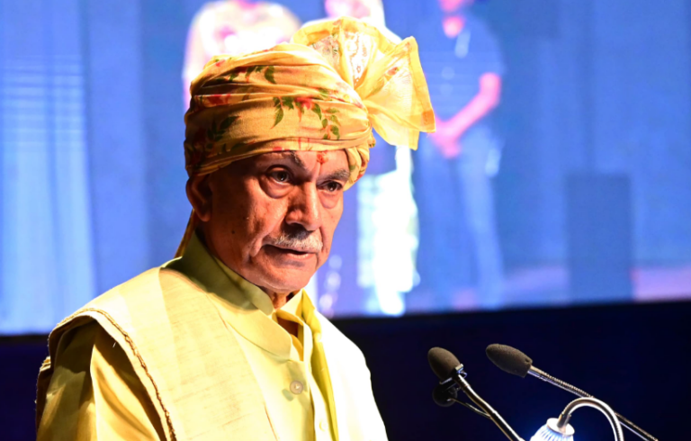 ದೇಶ ವಿರೋಧಿ ಚಟುವಟಿಕೆ ಆರೋಪ: ಜಮ್ಮು ಮತ್ತು ಕಾಶ್ಮೀರದ ಇಬ್ಬರು ಸರ್ಕಾರಿ ನೌಕರರನ್ನು ವಜಾಗೊಳಿಸಿದ ಲೆಫ್ಟಿನೆಂಟ್ ಗವರ್ನರ್