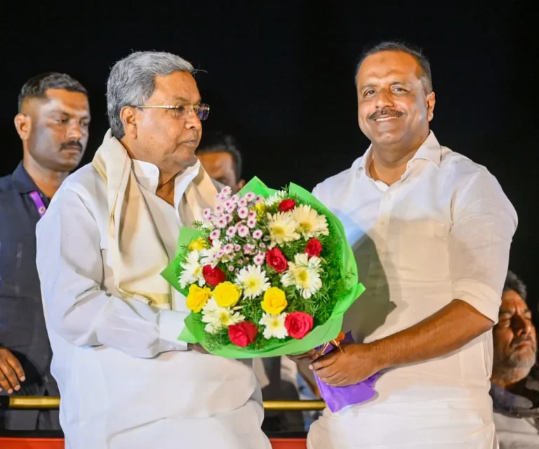 ಸರ್ಕಾರದ ಕೆಲಸ ದೇವರ ಕೆಲಸ ಎನ್ನುವ ಮಾತು ಸಾರ್ಥಕಗೊಳಿಸುವ ಕೆಲಸ ನಮ್ಮಿಂದ ಆಗಬೇಕು: ಸಿ.ಎಂ.ಸಿದ್ದರಾಮಯ್ಯ