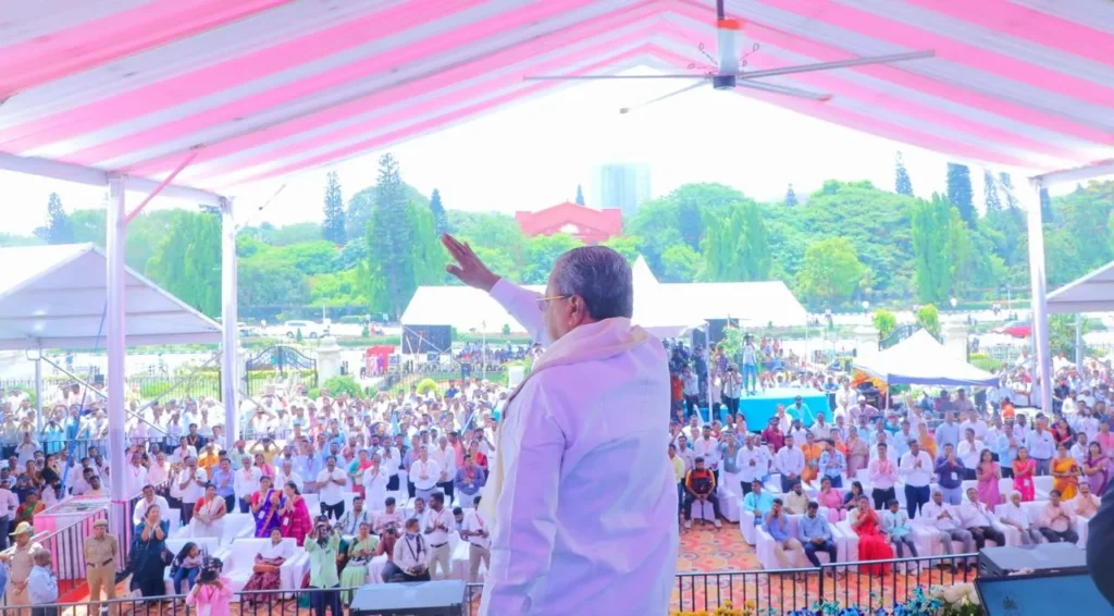 ಕೃಷ್ಣಬೈರೇಗೌಡರು ಇಲಾಖೆಯನ್ನು ಚೆನ್ನಾಗಿ ಅರ್ಥಮಾಡಿಕೊಂಡು, ನಾಲಗೆ ತುದಿಯಲ್ಲಿ ಅಂಕಿ ಅಂಶ ಇಟ್ಟುಕೊಂಡಿರುವ ಸಮರ್ಥ ಮಂತ್ರಿ: ಸಿ.ಎಂ.ಸಿದ್ದರಾಮಯ್ಯ