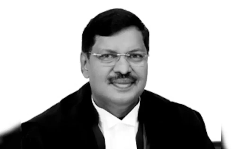 ಸಿಜೆಐ ಸ್ಥಾನಕ್ಕೇರಲಿರುವ ಎರಡನೇ ದಲಿತ ನ್ಯಾಯಾಧೀಶ; ಮುಂದಿನ ಸಿಜೆಐ ಆಗಿ ನ್ಯಾಯಮೂರ್ತಿ ಬಿ ಆರ್ ಗವಾಯಿ ಆಯ್ಕೆ