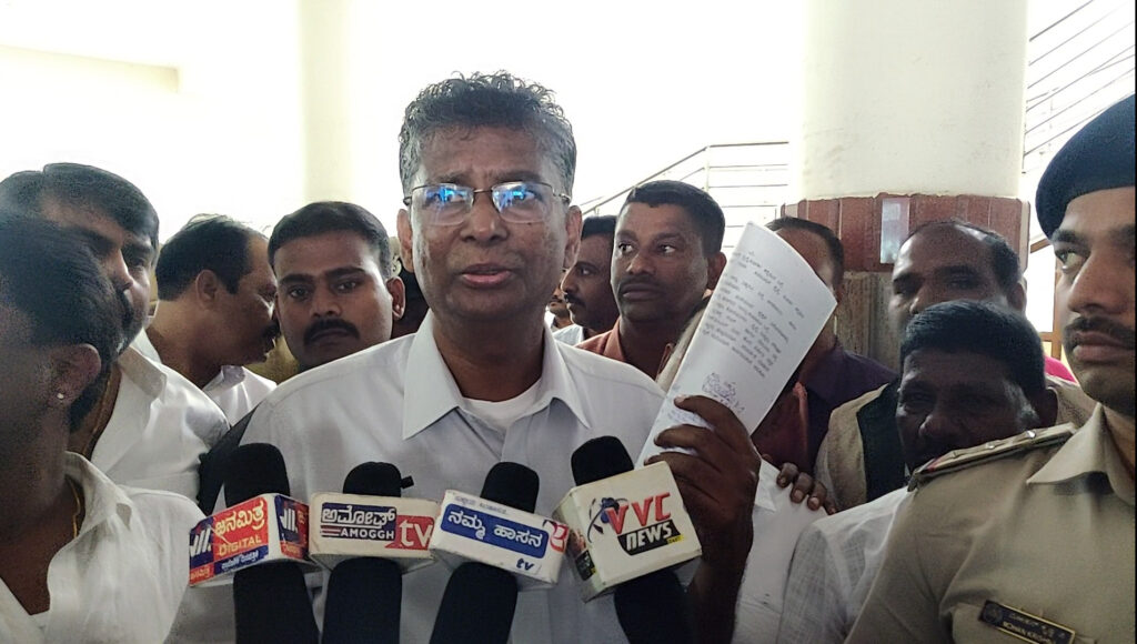 ಸಿಎಂ ಭೇಟಿ ವಿಚಾರ ರಾಜಕೀಯ ಕಲ್ಪಿಸುವುದು ಬೇಡ -ಸತೀಶ್ ಜಾರಕಿಹೋಳಿ