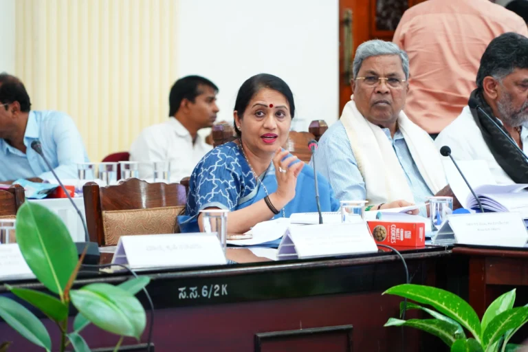 ಕೋಮು ಗಲಭೆಗಳು ನಡೆಯದಂತೆ ನೋಡಿಕೊಳ್ಳುವುದು ಜಿಲ್ಲಾಧಿಕಾರಿ ಹಾಗೂ ಎಸ್‌ಪಿ ಜವಾಬ್ದಾರಿ: ಮುಖ್ಯಮಂತ್ರಿ ಸಿದ್ದರಾಮಯ್ಯ