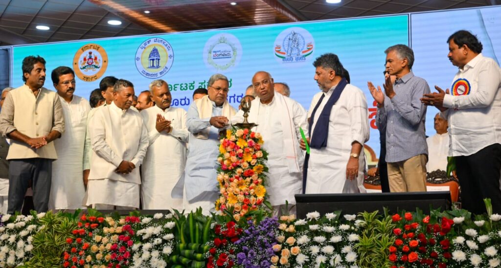 ಸರ್ಕಾರದ ಸೌಲಭ್ಯಗಳನ್ನು ಬಳಸಿ ಪ್ರಗತಿ ಹೊಂದಿ- ಪೌರಕಾರ್ಮಿಕರಿಗೆ ಸಿಎಂ ಕಿವಿಮಾತು