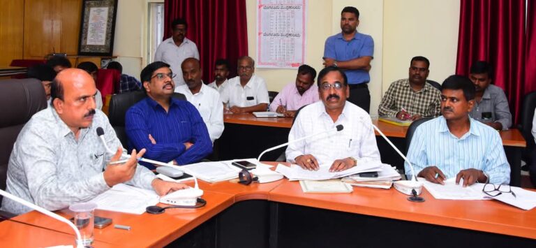 ಶಾಲೆಗಳು ಎಲ್‍ಕೆಜಿ ಮತ್ತು 1ನೇ ತರಗತಿಗೆ ದಾಖಲಾತಿ ಪ್ರಕ್ರಿಯೆ ನಿರ್ವಹಿಸುವಾಗ ಪ್ರವೇಶ ಪರೀಕ್ಷೆ ಸಂದರ್ಶನ ನಡೆಸುವಂತಿಲ್ಲ: ಜಿಲ್ಲಾಧಿಕಾರಿ ಟಿ.ವೆಂಕಟೇಶ್
