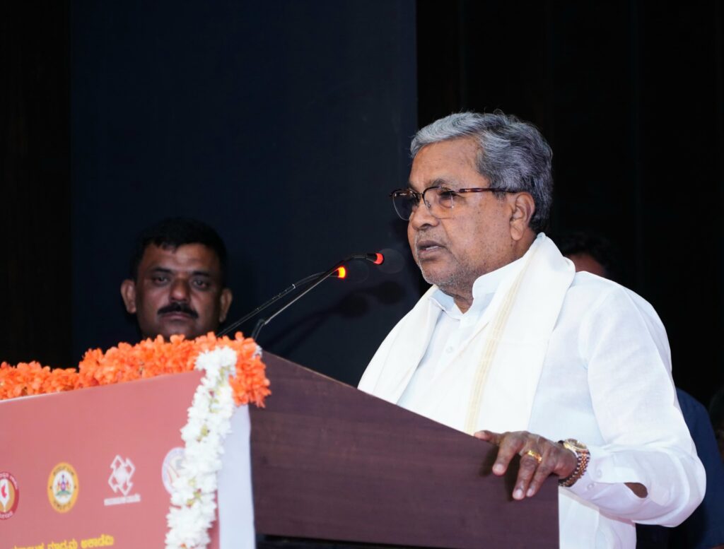ಮಾಧ್ಯಮಗಳು ನನ್ನನ್ನೂ ಸೇರಿ ಅಧಿಕಾರಸ್ಥರ ಓಲೈಕೆ ಮಾಡಬಾರದು: ಸಿಎಂ