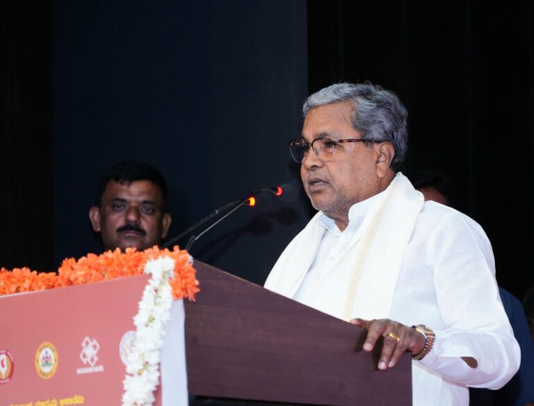 ಮಾಧ್ಯಮಗಳು ನನ್ನನ್ನೂ ಸೇರಿ ಅಧಿಕಾರಸ್ಥರ ಓಲೈಕೆ ಮಾಡಬಾರದು: ಸಿಎಂ
