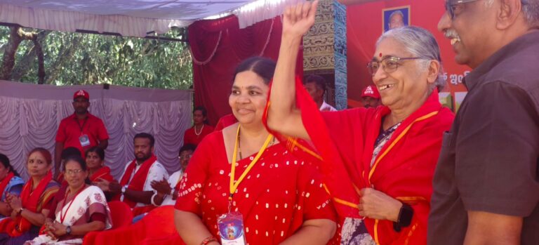 ಕೇಂದ್ರ ಹಾಗೂ ರಾಜ್ಯ ಸರ್ಕಾರಗಳ ಕಾರ್ಮಿಕ ವಿರೋಧಿ ನೀತಿಗಳ ಬಗ್ಗೆ ಜಾಗೃತಿ ಮೂಡಿಸಬೇಕು” – ಸಿಐಟಿಯು ರಾಷ್ಟ್ರೀಯ ಅಧ್ಯಕ್ಷೆ ಹೇಮಲತಾ