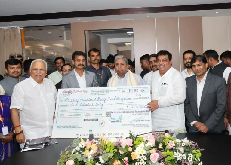 ಕೈಗಾರಿಕಾ ಸಚಿವರಿಂದ ಮುಖ್ಯಮಂತ್ರಿಗೆ ರೂ2 ಕೋಟಿ ಲಾಭಾಂಶ ಹಸ್ತಾಂತರ: ಮುಖ್ಯಮಂತ್ರಿಯಿಂದ ಕೆಐಎಡಿಬಿ ಹೊಸ ಬಹುಮಹಡಿ ಕಟ್ಟಡ ಉದ್ಘಾಟನೆ