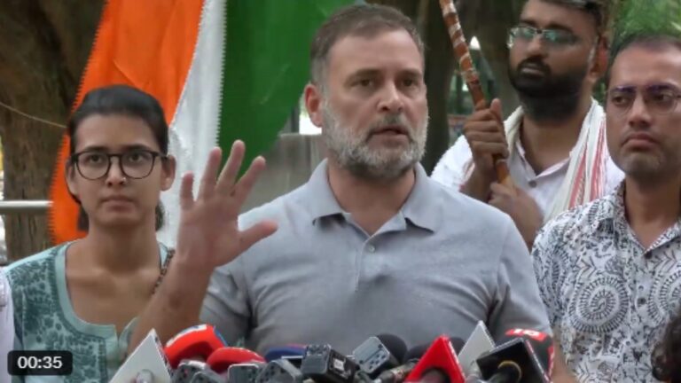 ಆರ್‌ಎಸ್‌ಎಸ್ ಮಹಿಳೆಯರನ್ನು ಪುರುಷರ ಆಸ್ತಿ ಎನ್ನುವಂತೆ ನೋಡುತ್ತದೆ: ಸಂಘ ಪರಿವಾರದ ಸಿದ್ಧಾಂತದ ವಿರುದ್ಧ ರಾಹುಲ್ ಗಾಂಧಿ ತೀವ್ರ ವಾಗ್ದಾಳಿ!