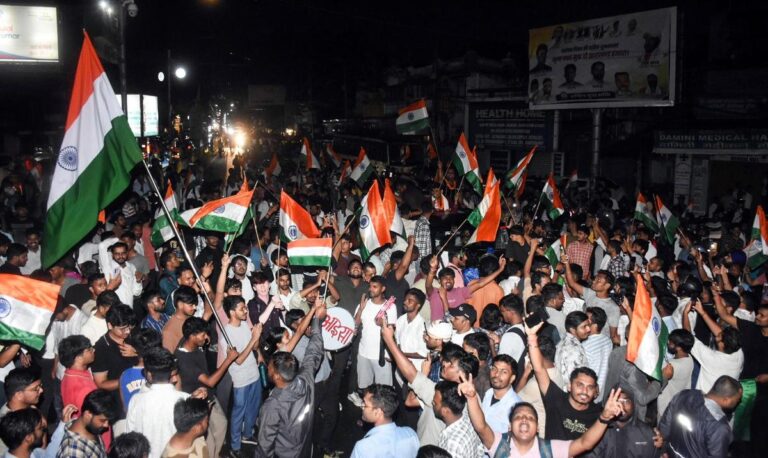 ಜಾರ್ಖಂಡ್ ನಲ್ಲಿ ಜೆಎಸ್‌ಎಸ್‌ಸಿ-ಸಿಜಿಎಲ್ ಪರೀಕ್ಷೆ ರದ್ದಾದ ಬೆನ್ನಲ್ಲೇ ಹೊಸ ವಿವಾದ ; 2,000 ನೌಕರರು ಬೀದಿಗಿಳಿದು ಪ್ರತಿಭಟನೆ