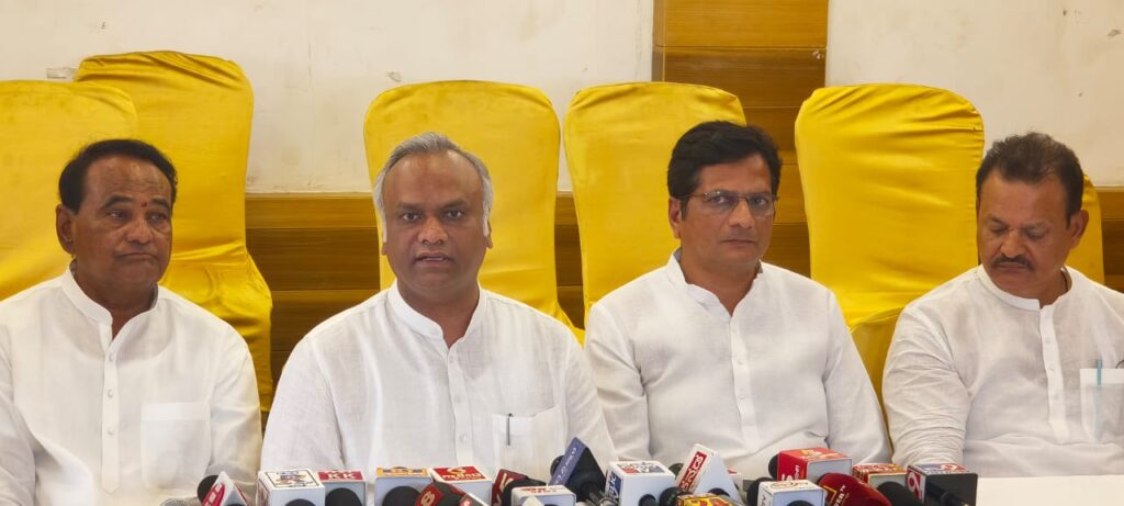 ಬಲಿತ ದಲಿತನನ್ನು ಕಂಡರೆ ಕುಮಾರಸ್ವಾಮಿಗೆ ಯಾಕೆ ಕಣ್ಣುರಿ?: ಪ್ರಿಯಾಂಕ್ ಖರ್ಗೆ